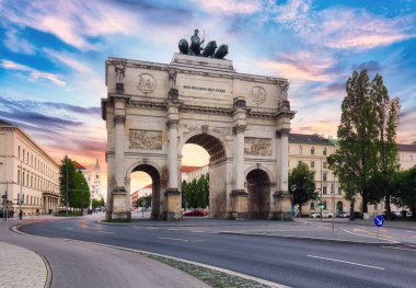 Münih - Siegestor, Almanya gündüz