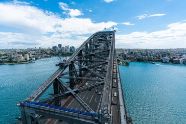 Sydney liman köprüsü ve Syndey gökdeleni şehir merkezi, Avustralya