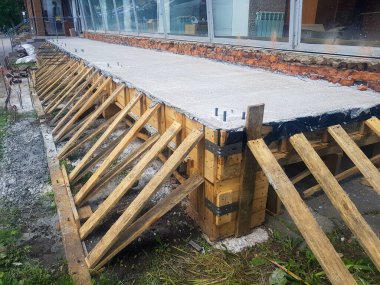 Teras inşaatı sırasında çalışma süreci