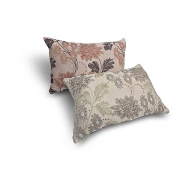 Beyaz arka planda dekoratif yastıklar.