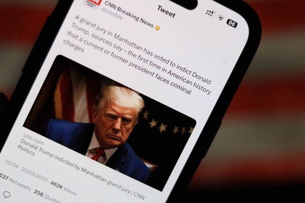 Дональд Трамп обвиняется Большим жюри Манхэттена