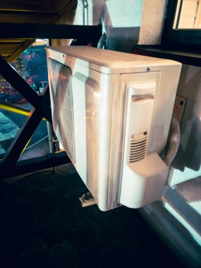 Geceleri balkondaki saç kremini kapat.