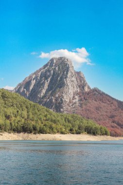 Sonbaharda hindi yeşili kanyon dağları