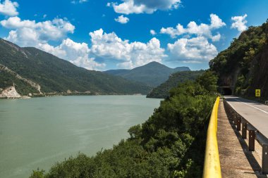  Djerdap ulusal parkı, Sırp tarafı Sırbistan-Romanya sınırı. 