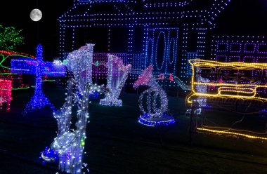 Show of orchestrated music instrument lights - modern light show