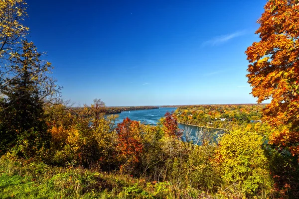 River Rejoint Finalement Lac Ontario Niagara Falls Canada — Photo