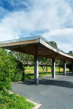 Tren istasyonunda bisikletli park yeri
