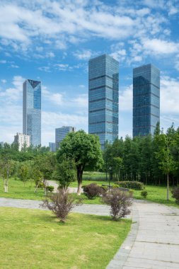 Şangay 'da modern bina geçmişi olan şehir parkı.