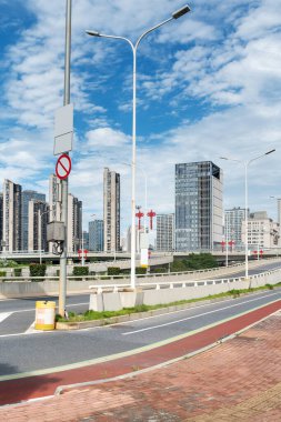 Shanghai Lujiazui, Çin 'de sokak manzarası..