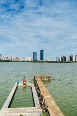 Çin 'deki Lakeside modern ofis binası