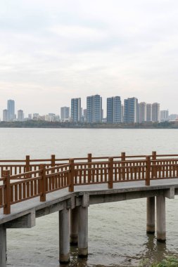 Çin 'deki Lakeside modern ofis binası