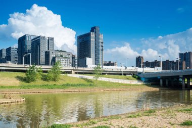 Çin 'deki Lakeside modern ofis binası