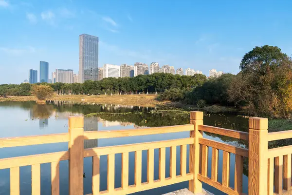 Çin 'deki Lakeside modern ofis binası