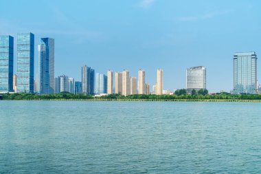 Çin 'deki Lakeside modern ofis binası