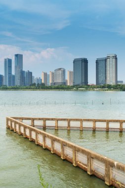 Çin 'deki Lakeside modern ofis binası