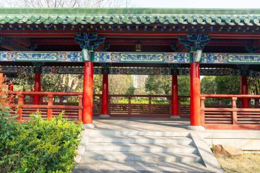 Çin 'deki klasik mimari koridoru.