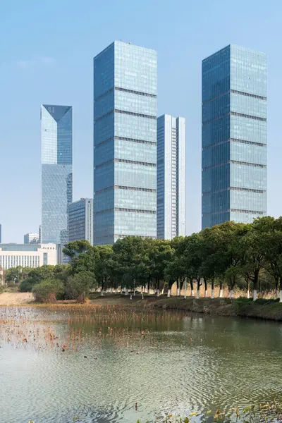 Çin 'deki Lakeside modern ofis binası