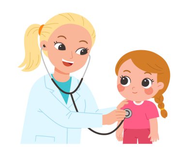 Gülümseyen bir kadın doktor kontrol sırasında küçük bir kızın kalp atışlarını kontrol etmek için stetoskop kullanır. Çocuk bakımlı ortamda sakin ve rahat görünüyor..