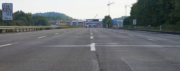 Auto Estrada Vias Fechada Vazia Devido Obras Rodoviárias Ponte Noite — Fotografia de Stock