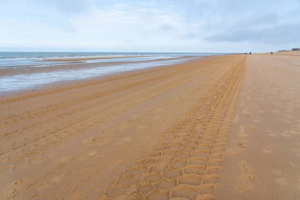 Пляже Несколько Путей Песке — стоковое фото