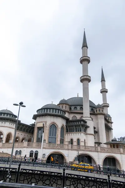 Θέα Τζαμί Ταξίμ Στην Κωνσταντινούπολη Τουρκία — Φωτογραφία Αρχείου
