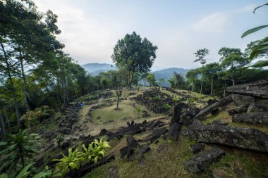 Megalitik siteler Gunung Padang, Cianjur, Batı Java, Endonezya