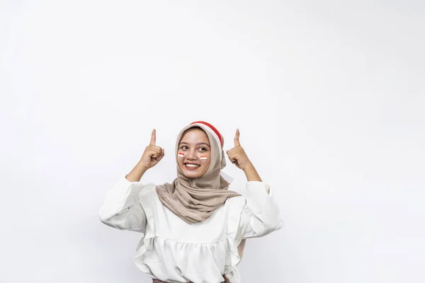 Genç Asyalı Müslüman Kadın Endonezya Nın Bağımsızlık Gününü Kutluyor Beyaz — Stok fotoğraf