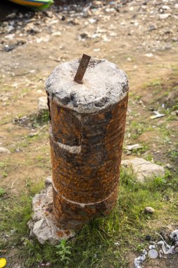 Duvara yapışmış soyut pas.