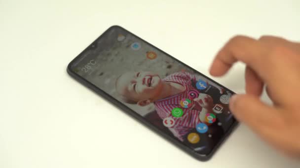 Jakarta Endonezya Mart 2023 Nsanlar Instagram Uygulamasını Akıllı Bir Telefonla — Stok video