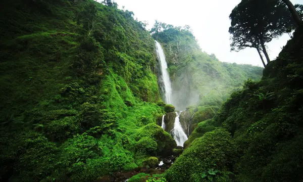 Citambur Şelalesi, Cianjur Endonezya