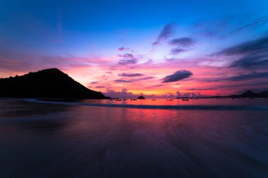 Selong Belanak Sahili, Lombok, Endonezya 'da gün batımı