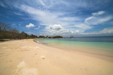 Pembe plaj, Lombok, Endonezya