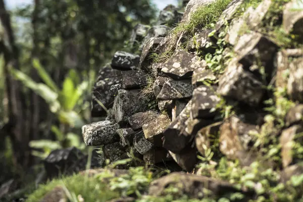Stein Det Megalittiske Stedet Gunung Padang Cianjur West Java Indonesia stockbilde
