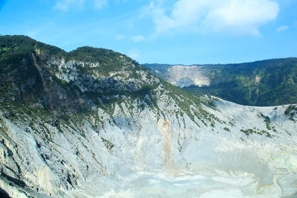 Tangkuban Perahu krateri Batı Java Endonezya