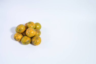 turuncu ve beyaz arkaplan