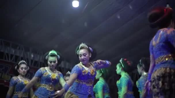Bogor Indonesia Kesäkuu 2023 Jaipongan Eräänlainen Perinteinen Sundanese Sosiaalinen Tanssi — kuvapankkivideo