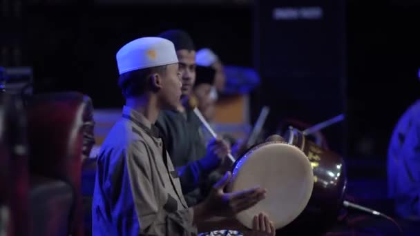 Bogor Indonesia Marawis Tradisjonell Muslimsk Musikk Fra Indonesia Spilt Store – stockvideo