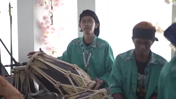 Cianjur Indonesia 2022 Gamelan Uno Los Instrumentos Musicales Tradicionales Indonesia — Vídeo de stock
