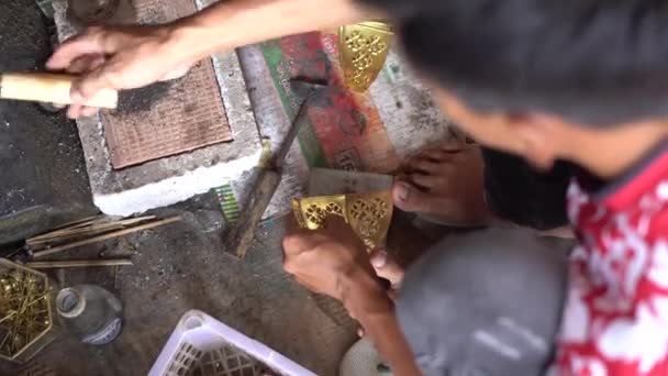Cianjur Indonesien Februar 2024 Die Handwerker Der Traditionellen Muslimischen Laternenlaternen — Stockvideo