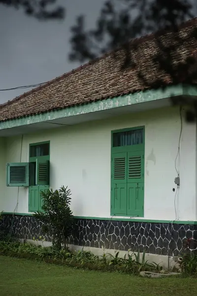 Geleneksel Sundan ev mimarisi büyüleyicidir.