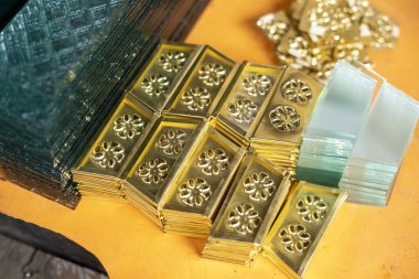 Cianjur 'da geleneksel Müslüman fener lambalarının zanaatkarlarına 