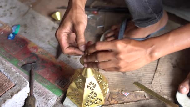 Cianjur Indonesien Februar 2024 Die Handwerker Der Traditionellen Muslimischen Laternen — Stockvideo