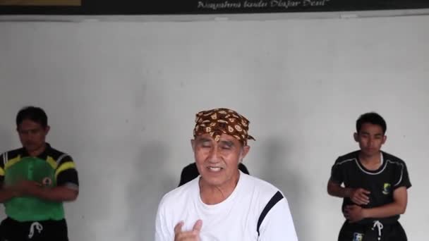 Cianjur Indonesia April 2015 Pencak Silat Traditionell Kampsport Från Indonesien — Stockvideo