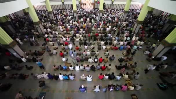 Cianjur Indonesia October 2015 Timelapse High Angle Crowd Muslims Praying — Stock Video