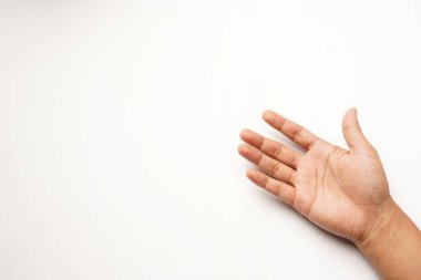 Beyaz arka plan üzerine açık eller