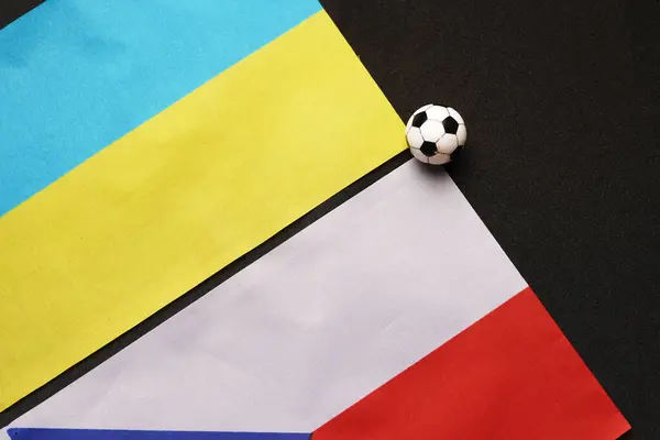 Çek-Ukrayna maçı, ulusal bayraklarla futbol maçı