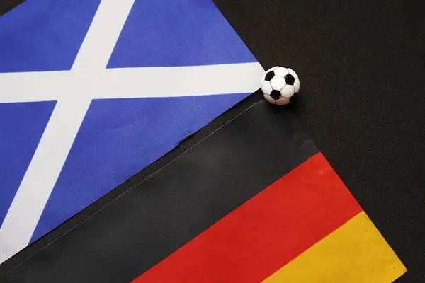 İskoçya Almanya 'ya Karşı, Ulusal Bayraklarla Futbol Maçı