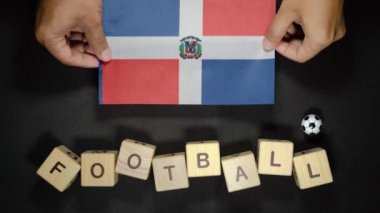 Futbol unvanlı Dominik Cumhuriyeti bayrağı. futbol konsepti