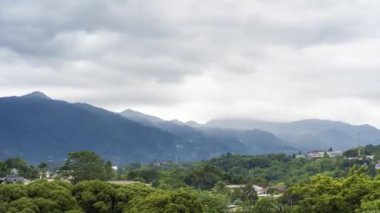Puncak cisarua bogor 'dan Timelapse dağ manzarası