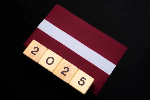 Letonya için yeni yıl, seçim, ekonomi, sosyal faaliyetler, merkez bankası ve Letonya dış politikası için önemli etkinlikler